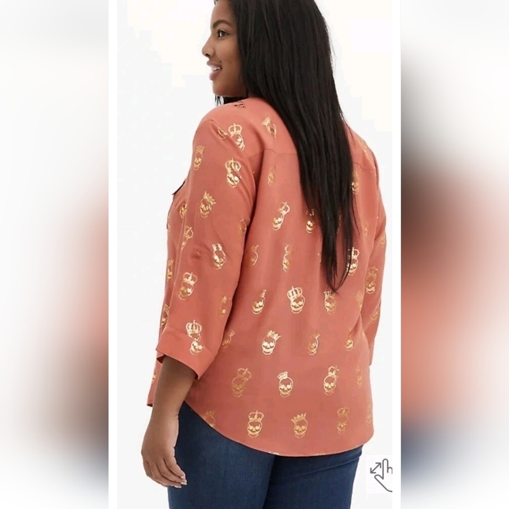 TORRID Rust Harper Pullover Georgette Blouse Gold Foil Skulls, Plus Size 1 - Picture 3 of 11